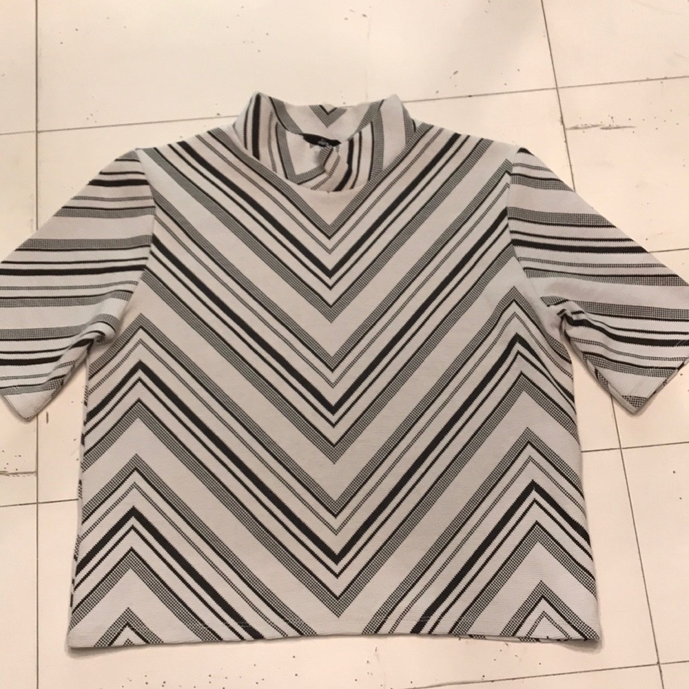 Unique French top